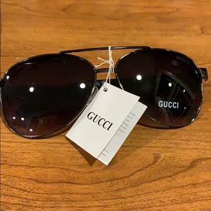 GUCCI SUNGLASSES